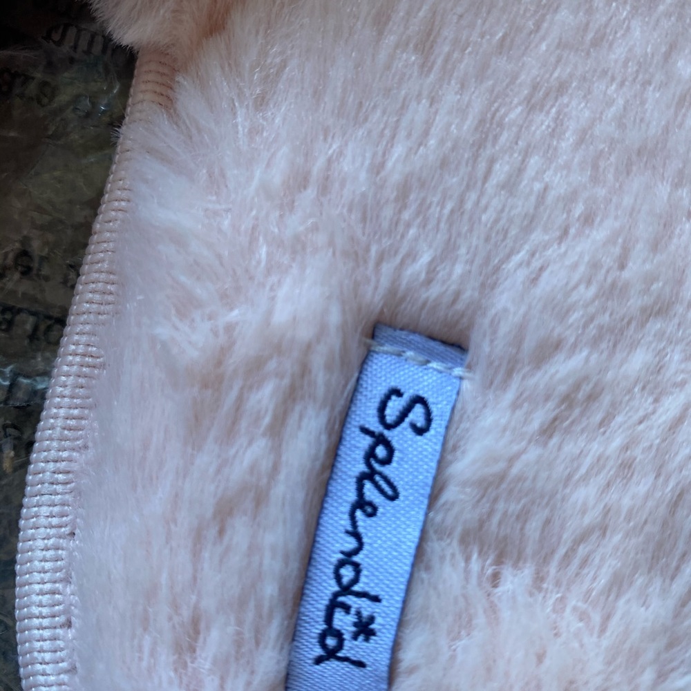 Slippers - Picture 2 of 4